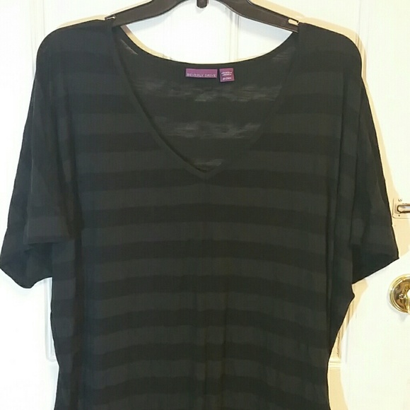 Beverly Drive V Neck Stripe Tee (12) - Picture 6 of 8